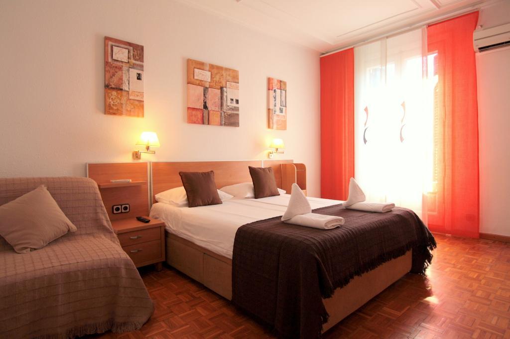 Diagonal Residence Apartments برشلونة الغرفة الصورة